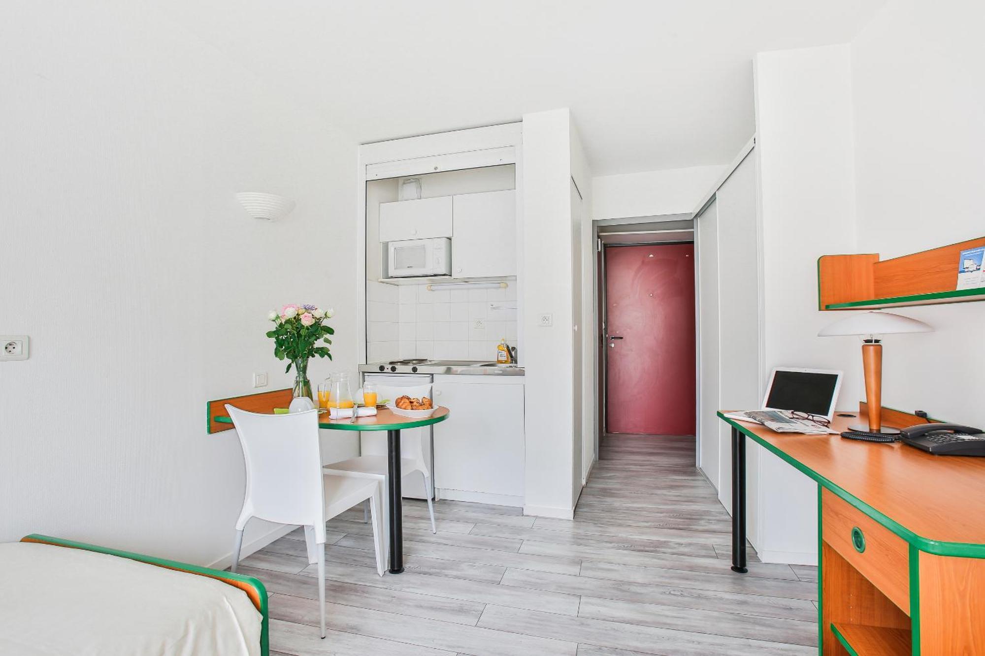 Appart'Hotel Laureades Clermont-Ferrand Centre Jaude Zimmer foto